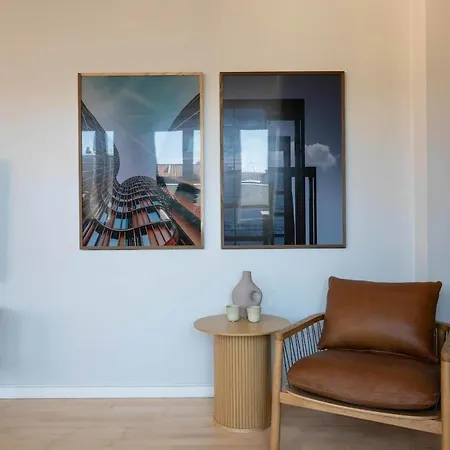 10 Person In The Heart Of * København
