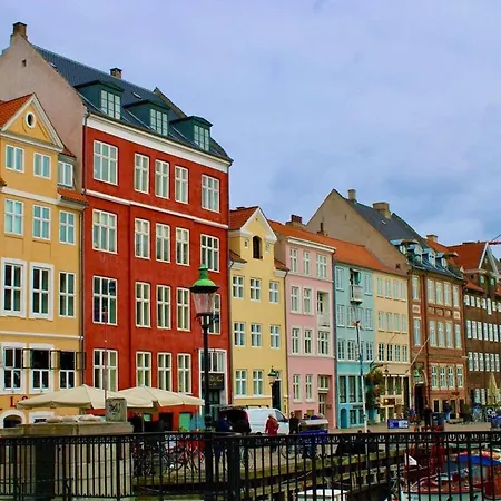 10 Person In The Heart Of *