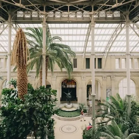 Apartman 10 Person In The Heart Of *