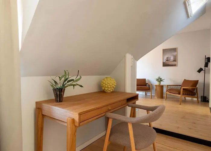 10 Person In The Heart Of