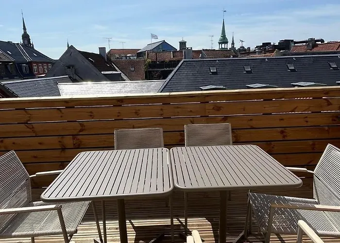 10 Person In The Heart Of *