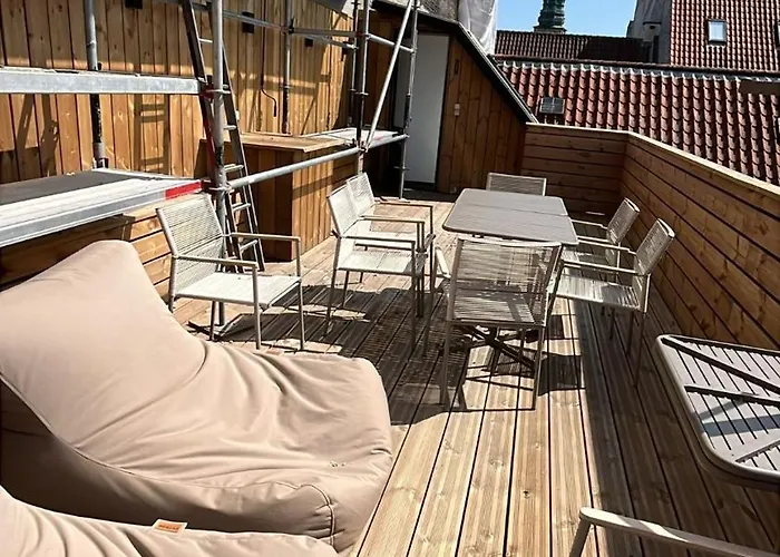 Apartman 10 Person In The Heart Of *